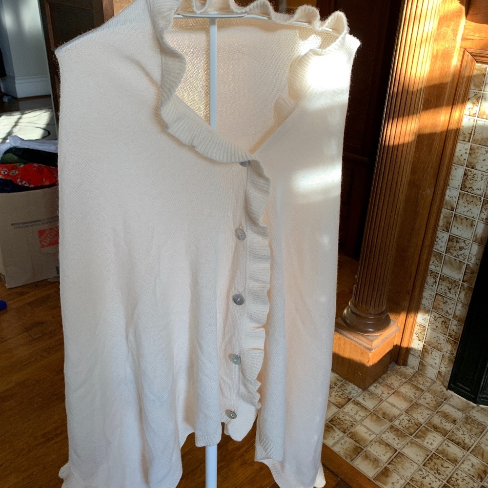 Or is wool and cashmere cream poncho. Never used 149 retail